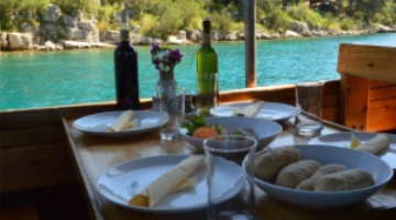 ADRIATIC PEARL TOURS from Hvar