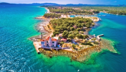 Jednodnevni školski izlet: Šibenik – Otok Zlarin – Primošten