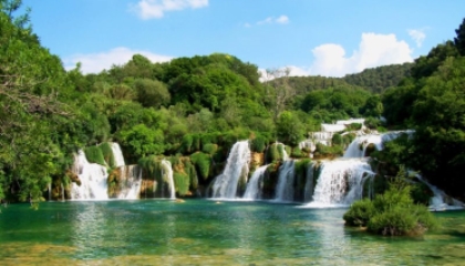 From Trogir: Krka Waterfalls Wanderers Day Tour with Gray Line Croatia