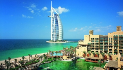Dubai FLY - Božić u Global Villageu