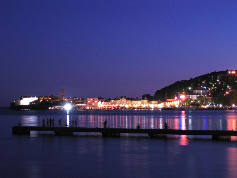 Nova godina u Budvi na pjeni od mora iz Splita