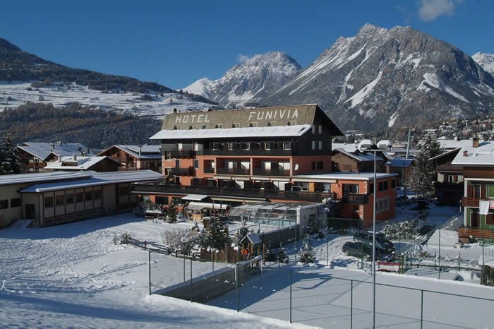 HOTEL FUNIVIA Bormio Italija / Soba - Bormio / Smokvina accommodation ...