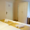 Hostel Livia - Dvokrevetna soba s bračnim krevetom sa zajedničkom kupaonicom
